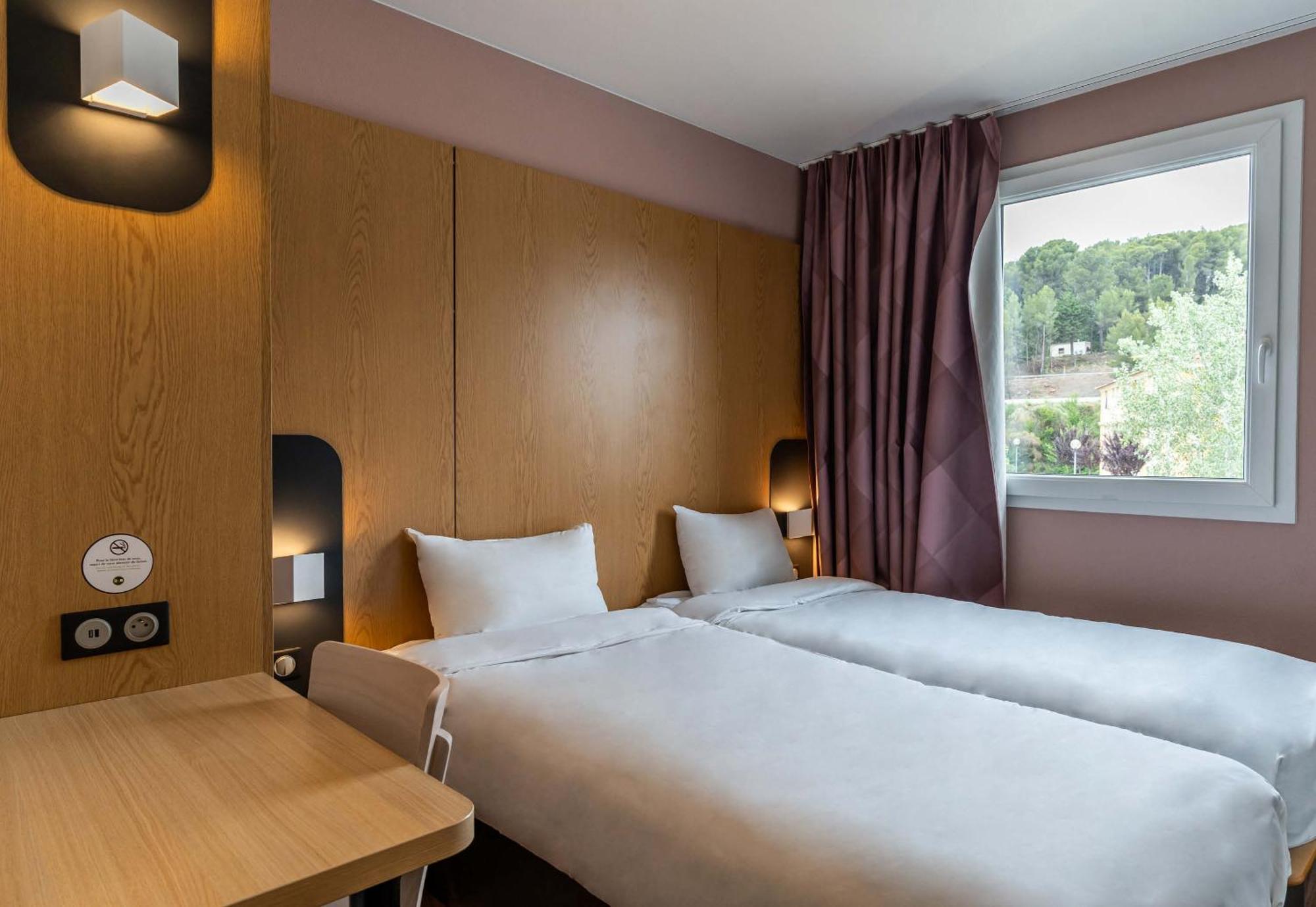B&B Hotel Aix-En-Provence Le Tholonet Bagian luar foto